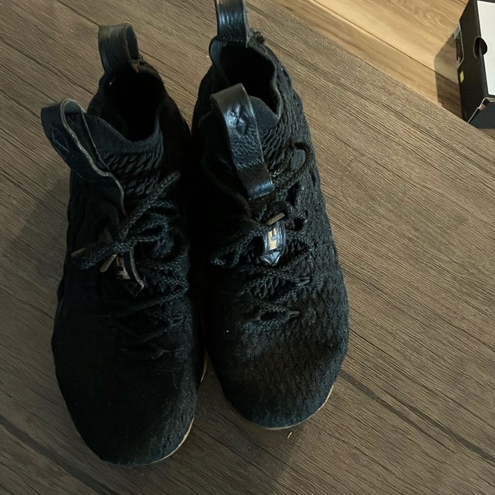 Kids Labron’s, size 5